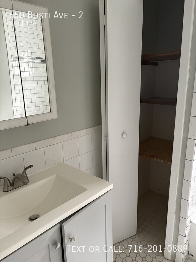 Building Photo - 550 Busti Ave