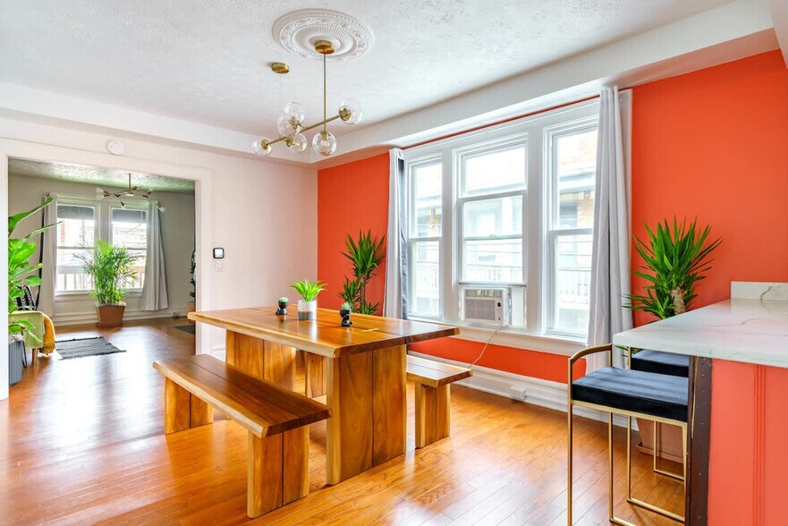 Building Photo - 29 Lundy St