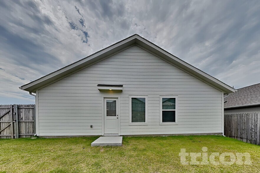 Building Photo - 10712 Cowhide Ln