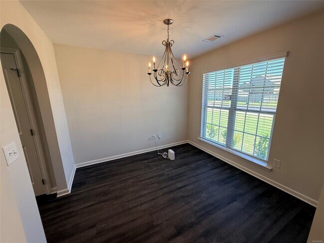 Building Photo - 6108 Ridgeside Boulevard