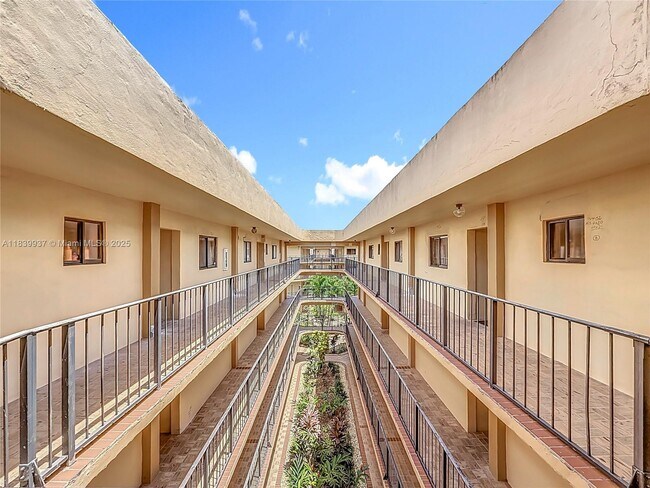 Building Photo - 8420 SW 133rd Avenue Rd