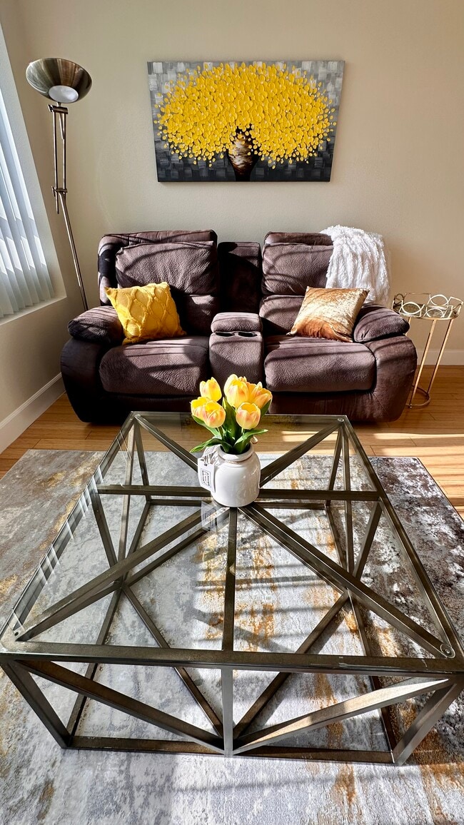 Building Photo - 450 N Arlington Ave