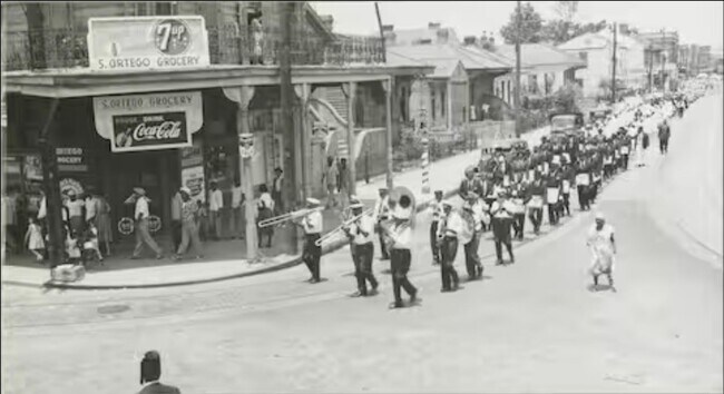 Building Photo - 1915 St Philip St