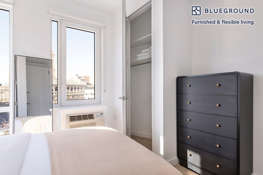 Building Photo - 150 Lawrence St