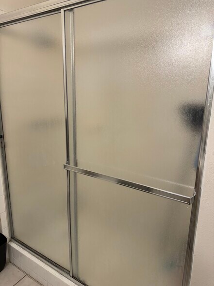 master bathroom - 1881 NW 96th Ter