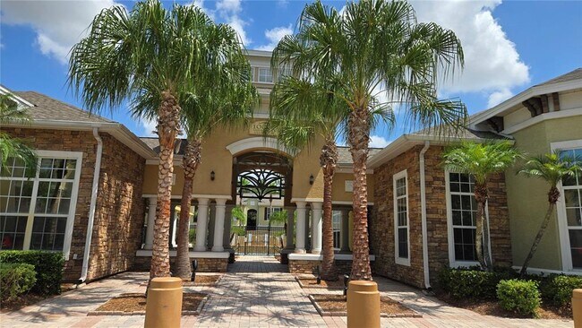Building Photo - 10211 Courtney Palms Blvd