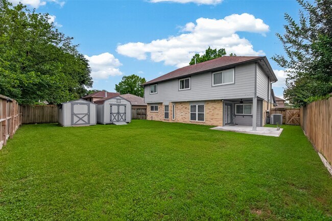 Building Photo - 12110 Essenbruk Dr