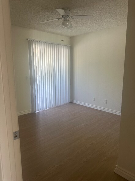 Building Photo - 130 N Orange Ave