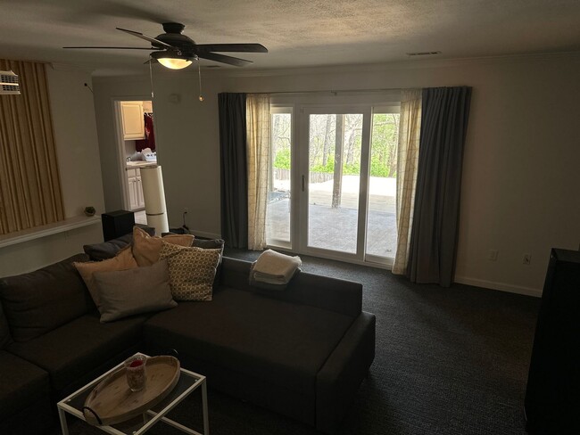 Building Photo - Available June 1st! Beautiful 4-Bedroom, 2...