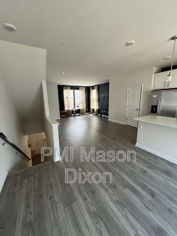 Building Photo - 4311 LaPlata Avenue