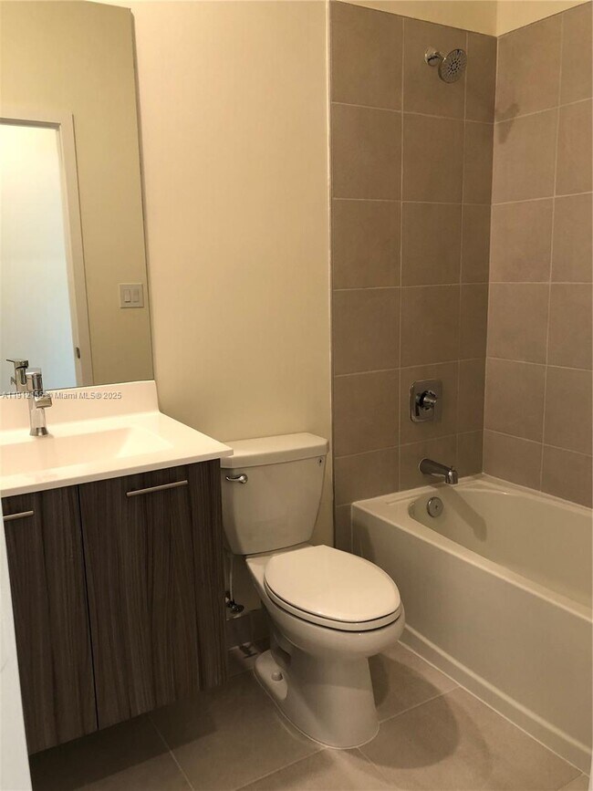 Building Photo - 4757 NW 83rd Pkwy