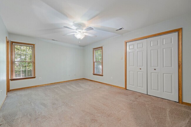 Building Photo - 8811 S Boones Trail Rd