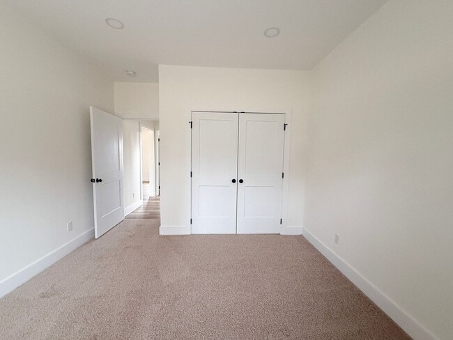 Building Photo - Brand-New 3-Bedroom Home with Maintenance-Free Living and 2-Car Garage in Westbrook Farms