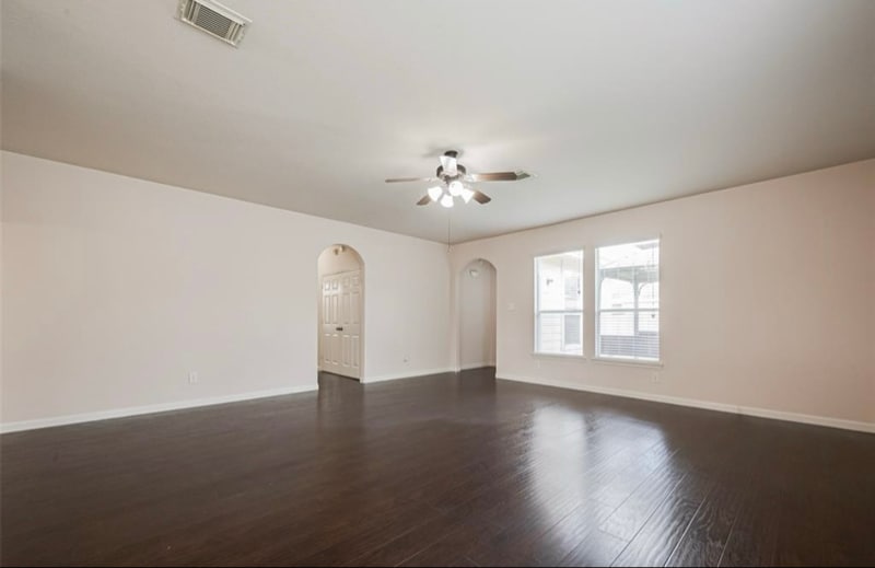 Building Photo - 7411 Jacobs Well Dr