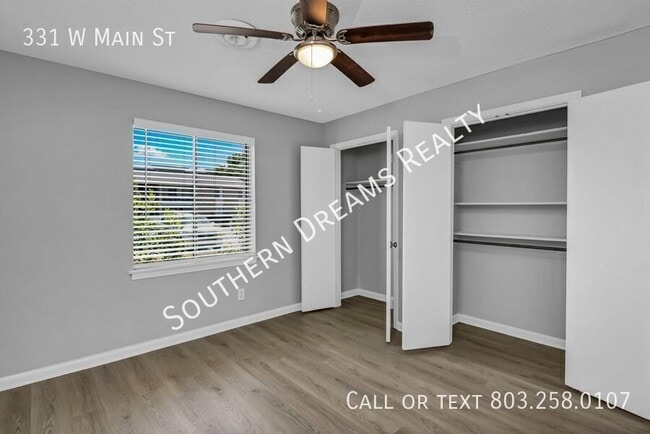 Building Photo - 331 W Main St