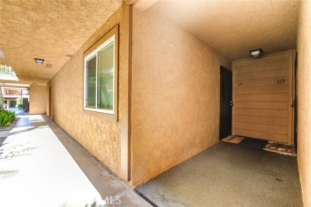 Building Photo - 6600 Warner Ave