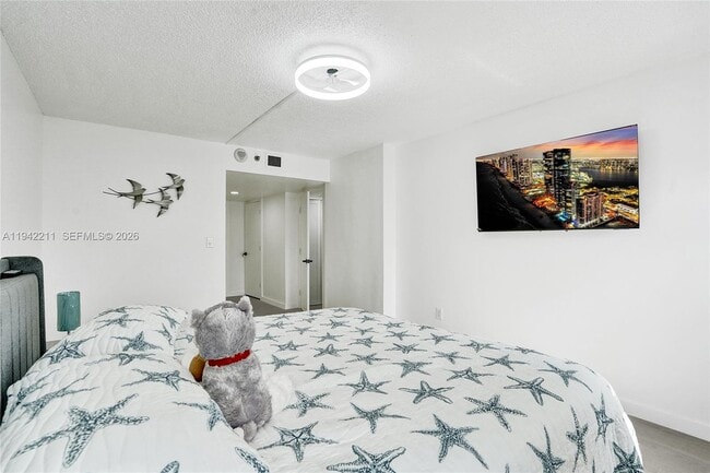 Building Photo - 1201 S Ocean Dr