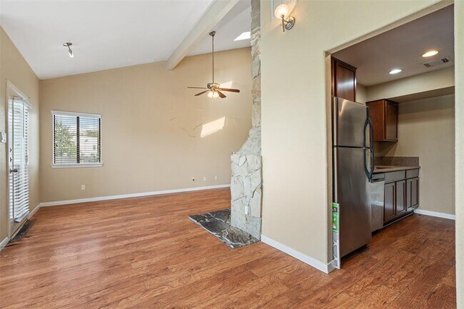 Building Photo - 2612 San Pedro St