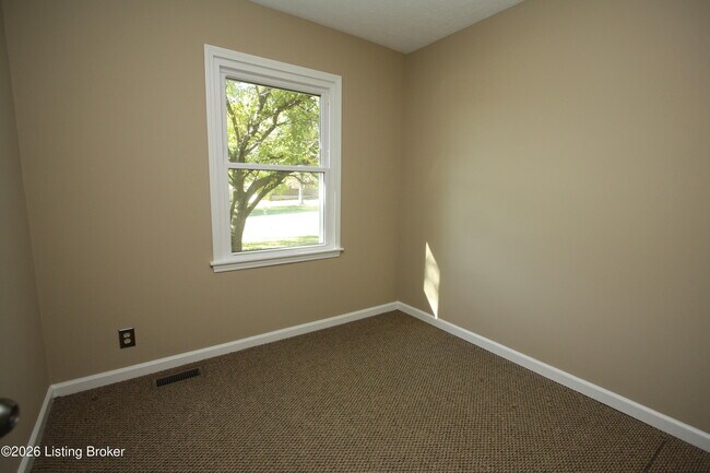 Building Photo - 6824 Hillside Dr