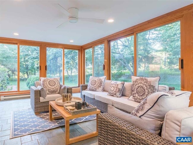 Building Photo - 107 Tally-Ho Dr