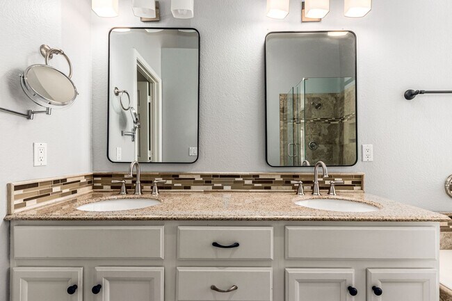 Building Photo - Beautiful Chandler Rental