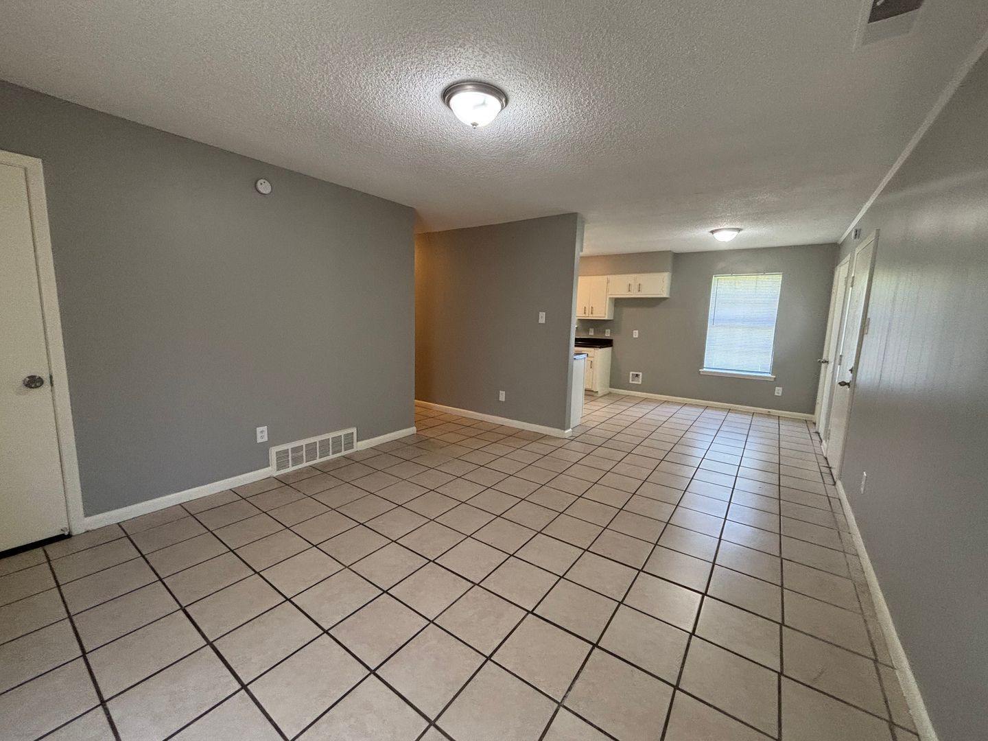 Building Photo - 5168 Corkwood Dr