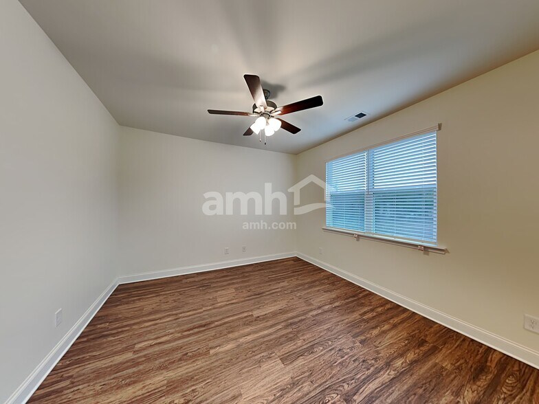 Building Photo - 8112 Brookbend Dr