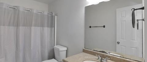 Building Photo - 10601 Silver Creek Dr