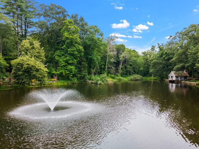 Building Photo - 369 Ethan Allen Hwy