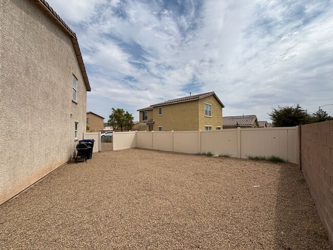 Building Photo - 1729 Ronzard Ave