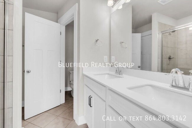 Building Photo - 271 Dalmatian Dr