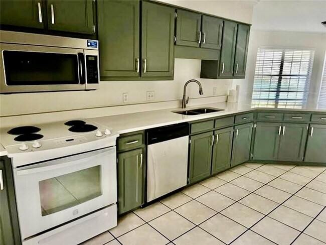Building Photo - 1124 Sewannee Ct