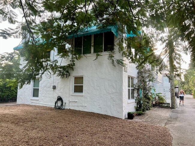 Primary Photo - 1407 SE 2nd St