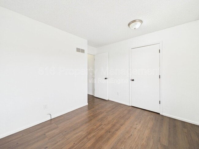Building Photo - 10514 E 41st Terrace