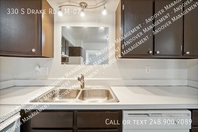 Building Photo - 330 S Drake Rd