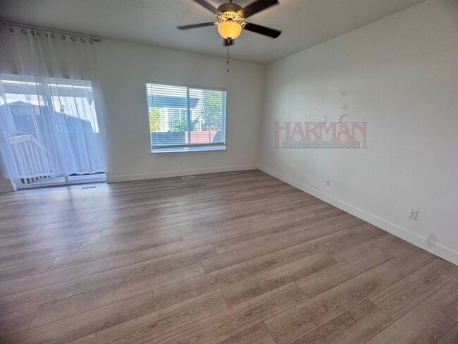 Building Photo - 451 E 280 N