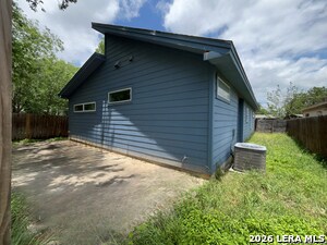 Building Photo - 840 Potomac St