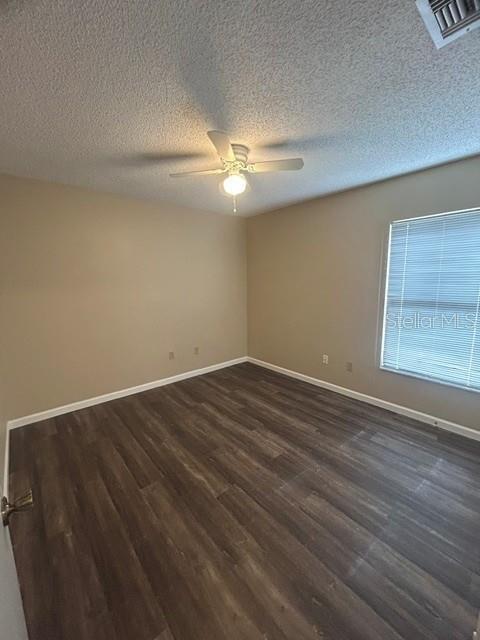Building Photo - 563 Holbrook Cir