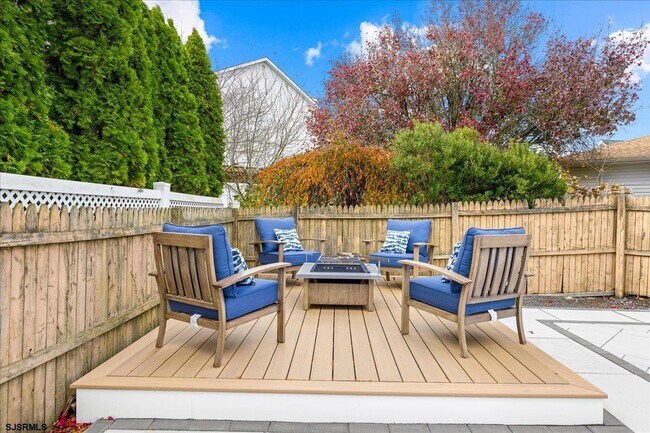 Building Photo - 31 Seaside Ct