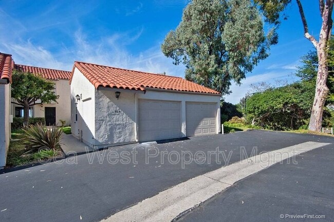 Building Photo - 914 Caminito Madrigal