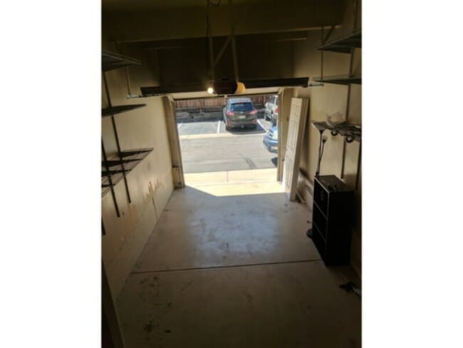 Building Photo - 4842 E Kentucky Ave