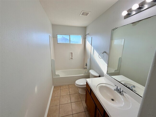 Building Photo - 9011 Aspen Trace Ln