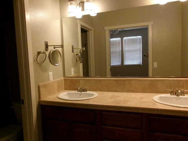 Building Photo - 2 Bedroom, 2 Bath at The Front Street Bungalows