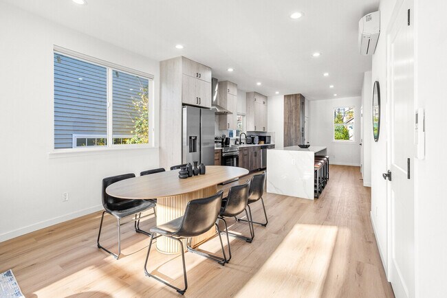 Building Photo - 1400 Martin Luther King Jr Way S