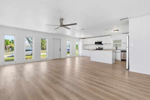 Building Photo - Shady ln