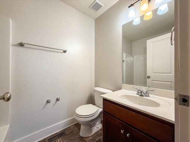 Building Photo - 3500 Steffisburg Dr