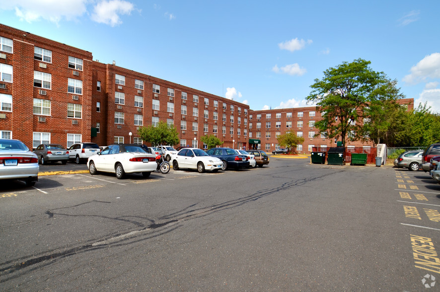 Primary Photo - South Green Apartments