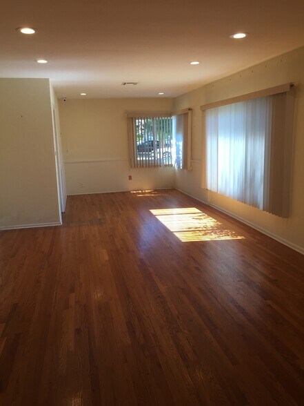 Building Photo - 5104 63rd St