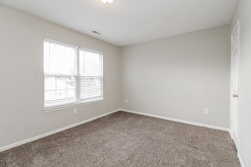 Building Photo - 7031 Coble Ave