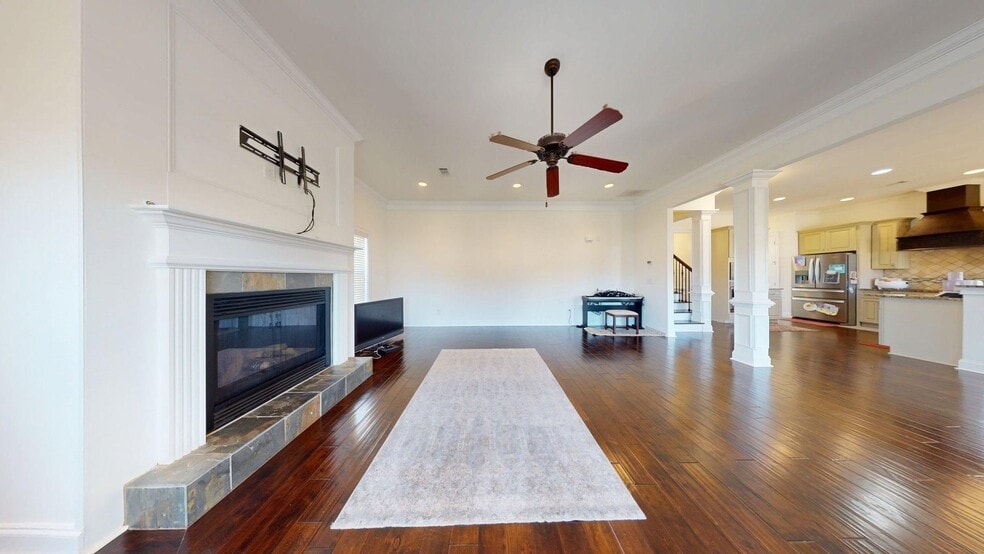 Building Photo - Spacious 4 Bedroom in Cypress Point at the AU Club